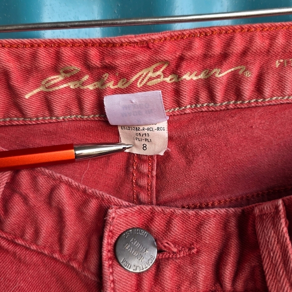 Eddie Bauer Red Jean Shorts Straight-Leg Denim Slightly Curvy - Picture 11 of 13